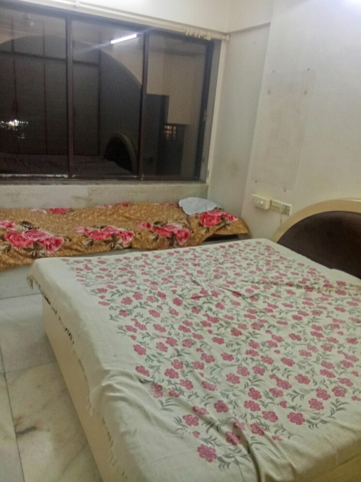 Bedroom, royal-tower-chs-ltd 2 Bedroom 900 Sq.Ft. Apartment In Borivali West Mumbai 8061242