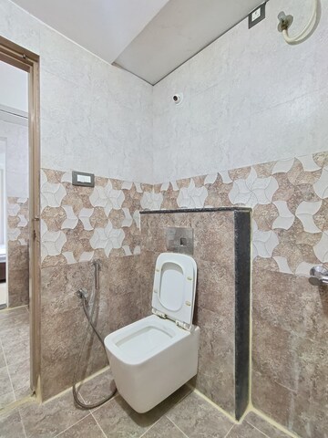 Bathroom in 1 BHK Builder Floor at Hsr Layout – for Rent