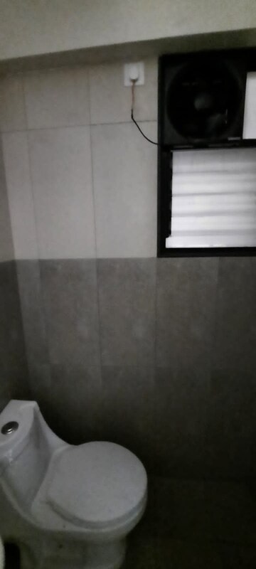 Room in 2 BHK Apartment at Magarpatta Nova, Mundhwa – for Rent