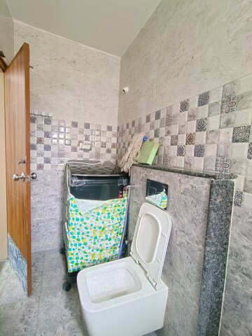 Master Bedroom in 2 BHK Builder Floor at Hsr Layout – for Rent