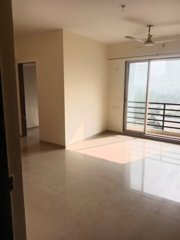 Room in 2 BHK Apartment at Nahar Cayenne, Powai – for Sale