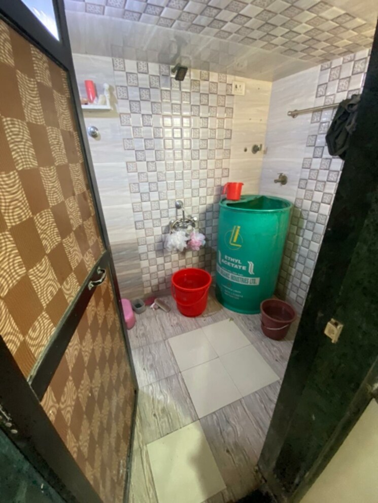 Bathroom, swarg-chs 2 Bedroom 956 Sq.Ft. Apartment In Mira Road Thane 8061301