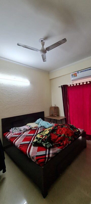 Bedroom in 3 BHK Apartment at Aims Golf City, Sector 75 – for Rent