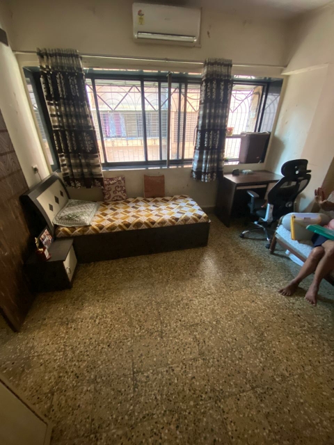 1 Rk  380 Sq.Ft. Apartment in Mira Sadan CHS