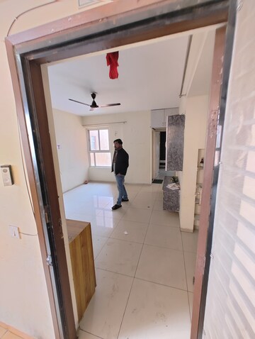 2 BHK Apartment For Rent in Wave Dream Homes, Wave City