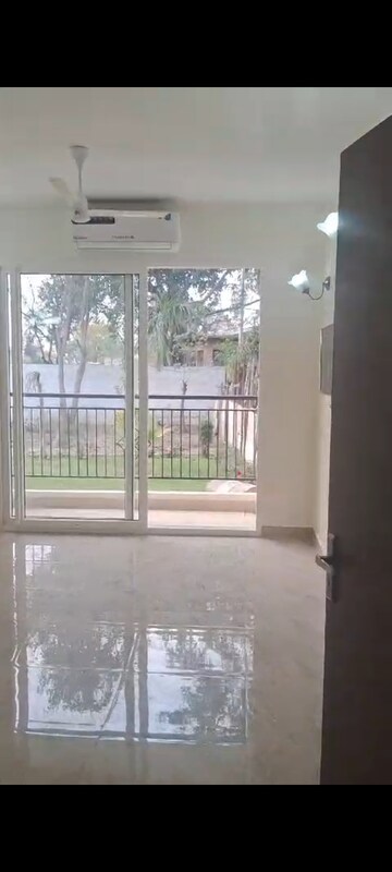 Room in 2 BHK Apartment at Sahu City, Sultanpur Road – for Sale