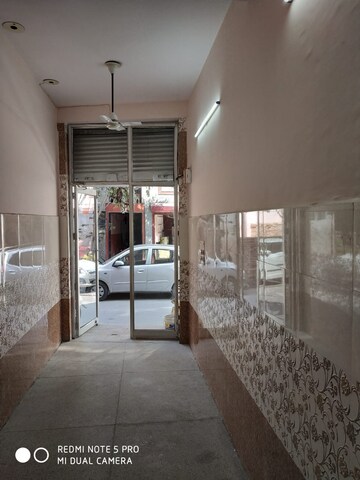 Parking in 2 BHK Builder Floor at Laxmi Nagar – for Rent