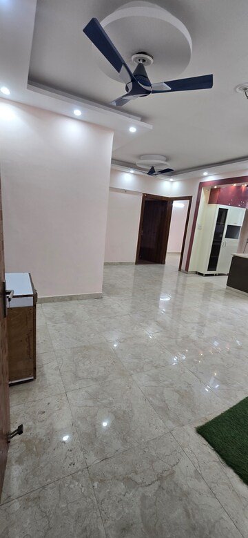Living Room in 2.5 BHK Apartment at Amrapali Leisure Park, Amrapali Leisure Valley – for Rent
