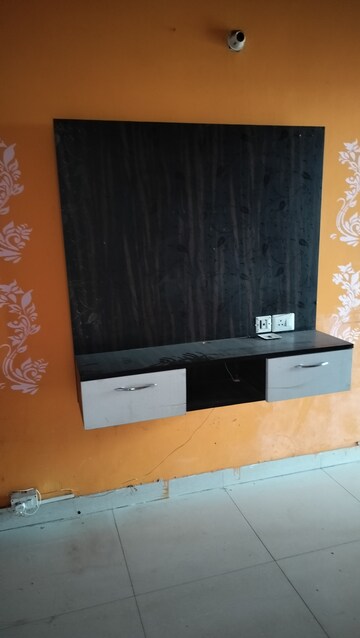Furnished Amenities in 1 BHK Apartment at Signature Global Synera, Sector 81 – for Sale