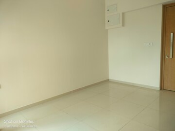 Room in 1 BHK Apartment at Lodha Unica, Jogeshwari West – for Rent