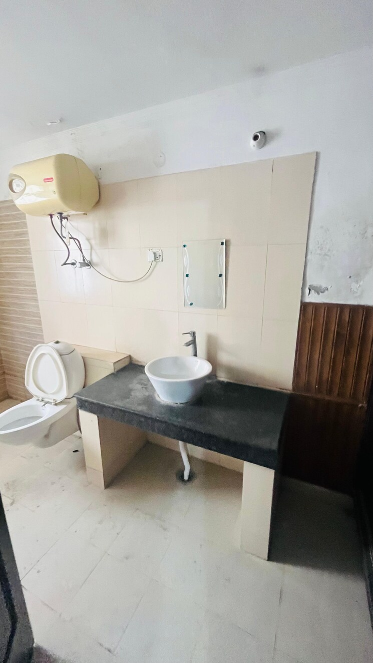 Master Bedroom, maya-garden-city 3 Bedroom 1852 Sq.Ft. Apartment In Lohgarh Zirakpur 8061457