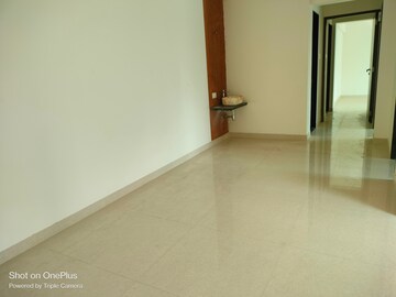 Room in 2 BHK Apartment at Triumph Tower, Malad West – for Rent