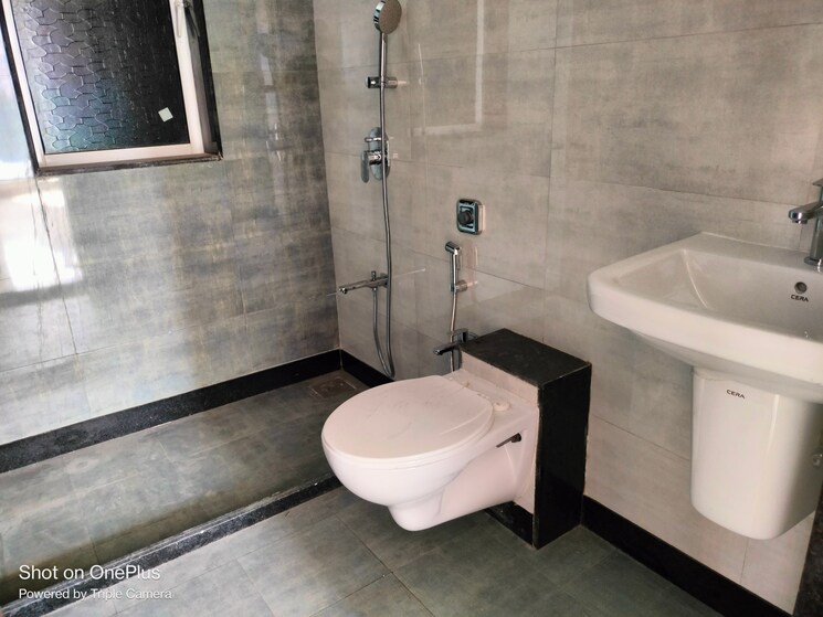 Bathroom, triumph-tower 2 Bedroom 765 Sq.Ft. Apartment In Malad West Mumbai 8061467