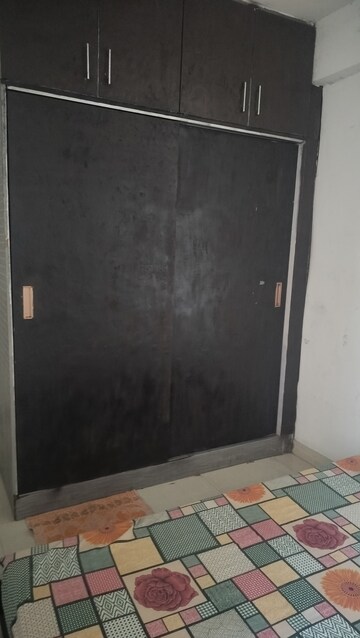 Furnished Amenities in 2 BHK Apartment at Signature Global Synera, Sector 81 – for Rent