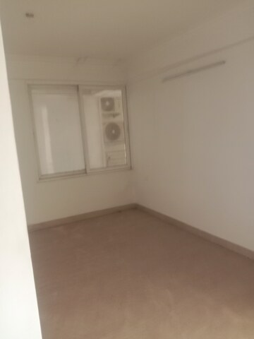 Room in 3 BHK Apartment at Upasana Park West, Vaishali Nagar – for Rent