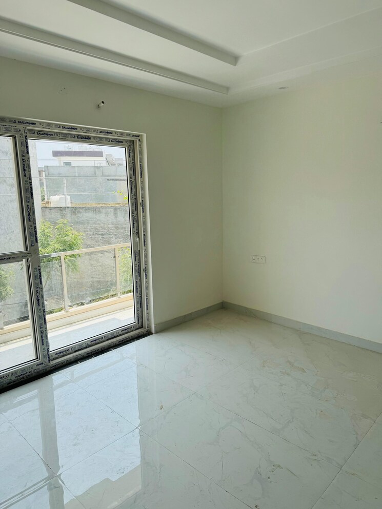 Room, greater mohali 4 Bedroom 105 Sq.Yd. Independent House In Greater Mohali Mohali 8061537