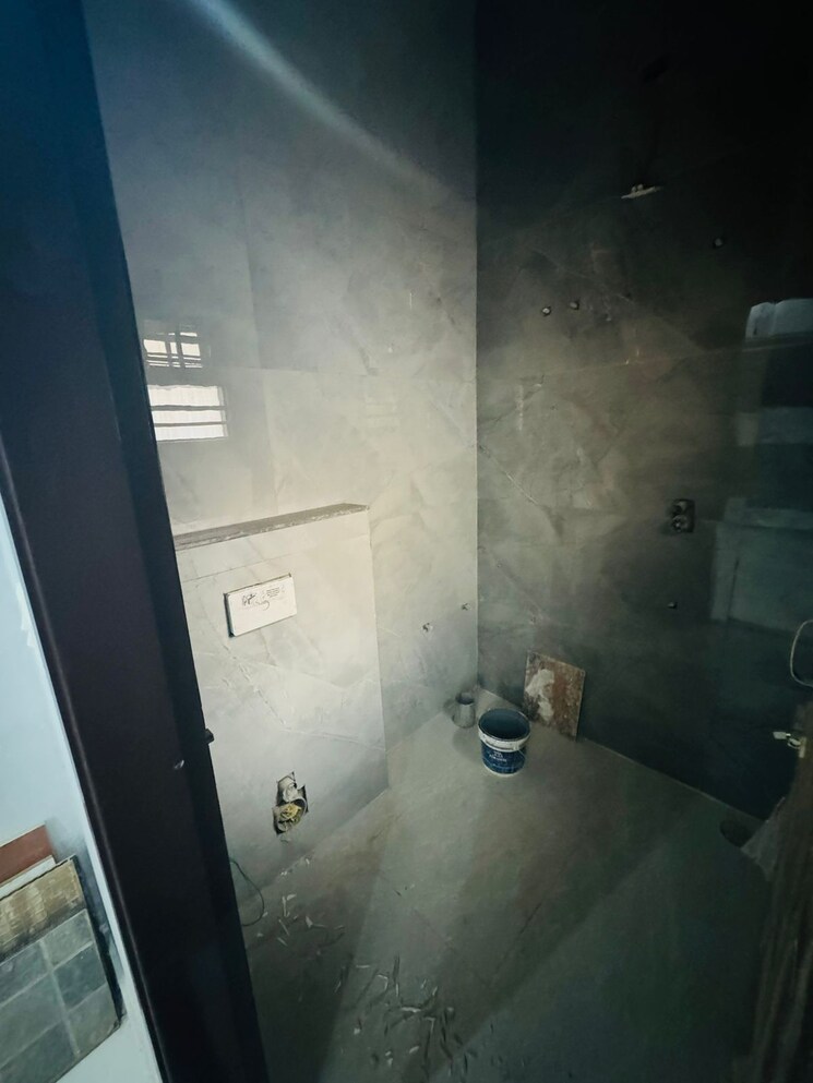 Bathroom, kharar landran road 3 Bedroom 100 Sq.Yd. Independent House In Kharar Landran Road Mohali 8061605