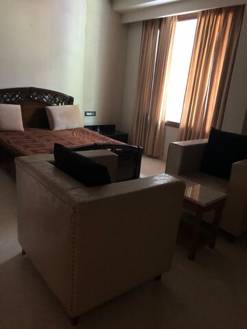 Master Bedroom in 3 BHK Builder Floor at Sector 21 – for Rent