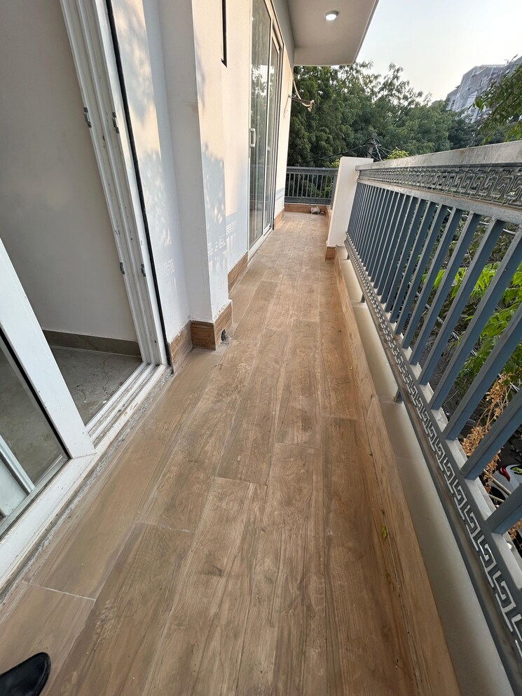 Balcony, freedom fighters enclave 4 Bedroom 2000 Sq.Ft. Builder Floor In Freedom Fighters Enclave Delhi 8061719