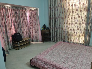 Bedroom in 2 BHK Builder Floor at Sector 26a – for Rent