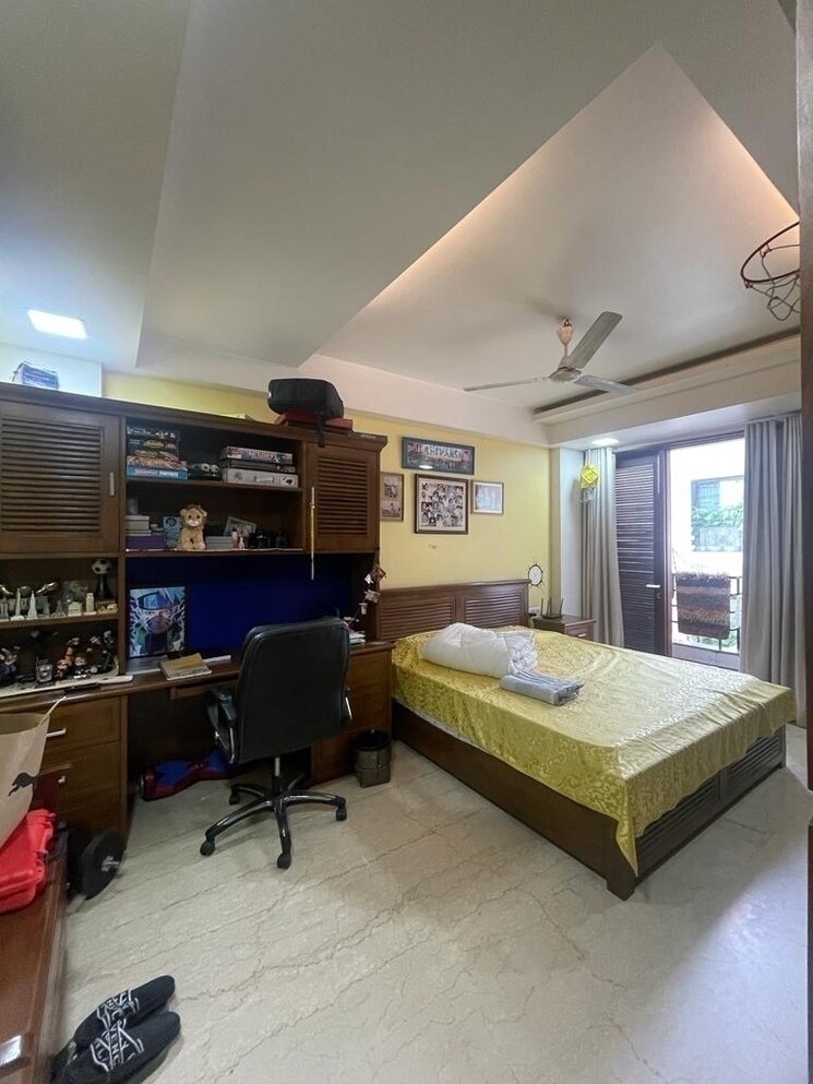 Living Room, maharani bagh 5 Bedroom 1100 Sq.Yd. Independent House In Maharani Bagh Delhi 8061730