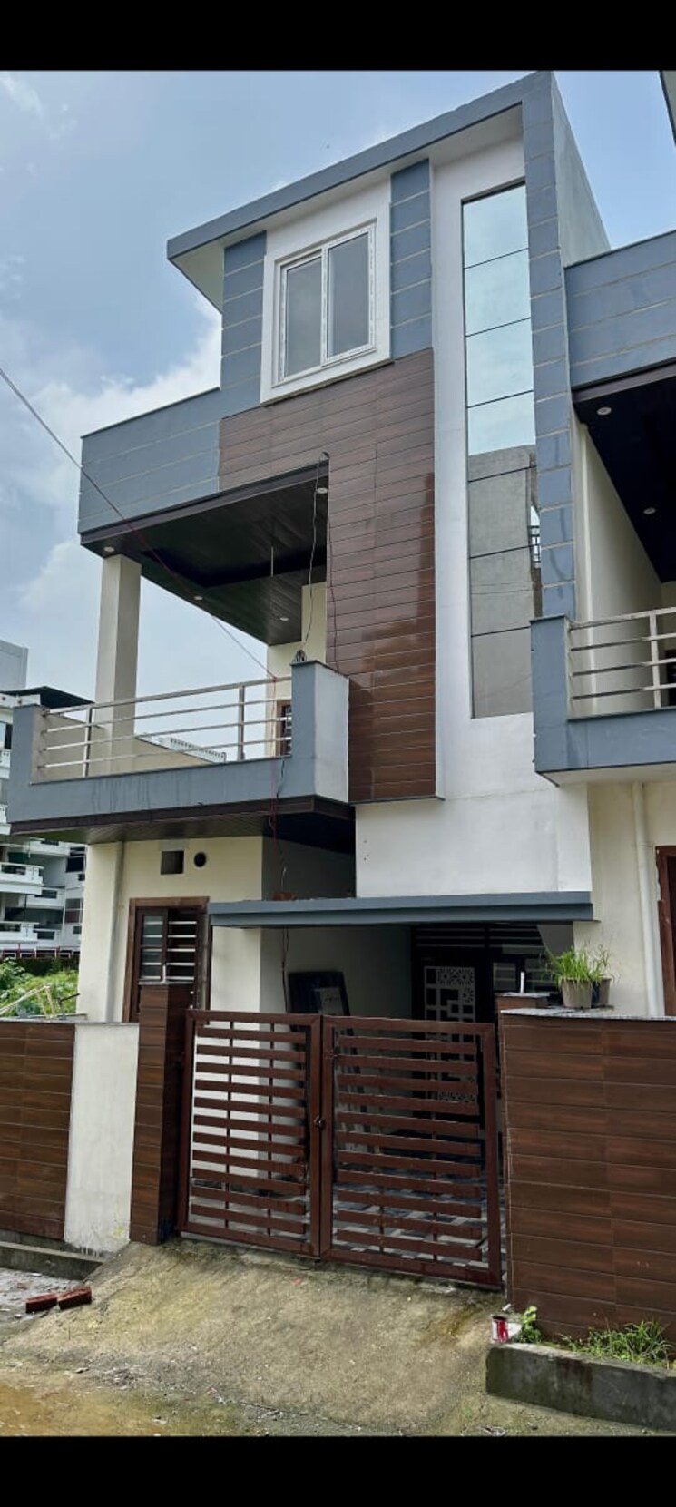 Exterior View, sahastradhara 3 Bedroom 60 Sq.Yd. Independent House In Sahastradhara Dehradun 8061732