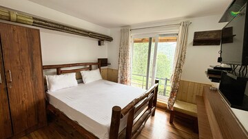 Bedroom in 4 BHK Villa at Mukteshwar – for Sale