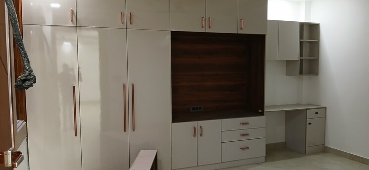 Room, bptp-park-central 4 Bedroom 350 Sq.Yd. Builder Floor In Sector 85 Faridabad 8061806