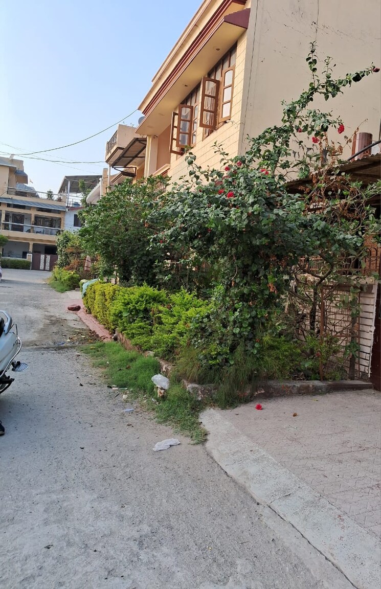 Exterior View, jakhan 4 Bedroom 152 Sq.Yd. Independent House In Jakhan Dehradun 8061800