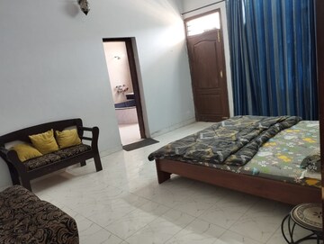 Living Room in 3 BHK Builder Floor at Sector 1 – for Rent