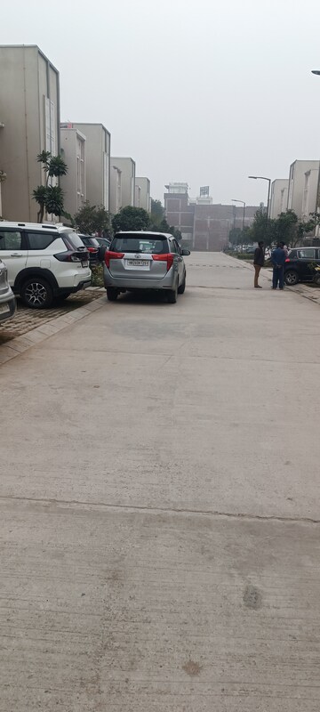 Parking in 3.5 BHK Builder Floor at Lavender Floors, Sector 89 – for Sale