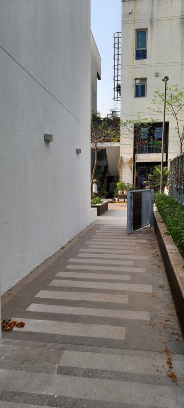 Balcony in 4 BHK Villa at Tata Primanti Villas, Sector 72 – for Sale
