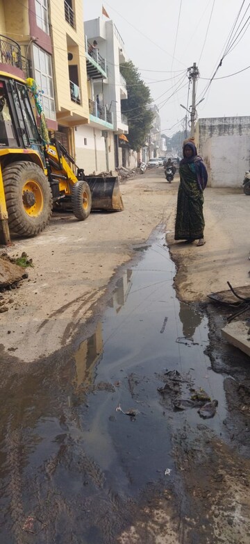 Parking in  Warehouse at Delhi Road – for Rent