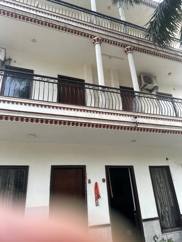 Exterior View, sector 22 6 Bedroom 162 Sq.Mt. Independent House In Sector 22 Noida 8062020
