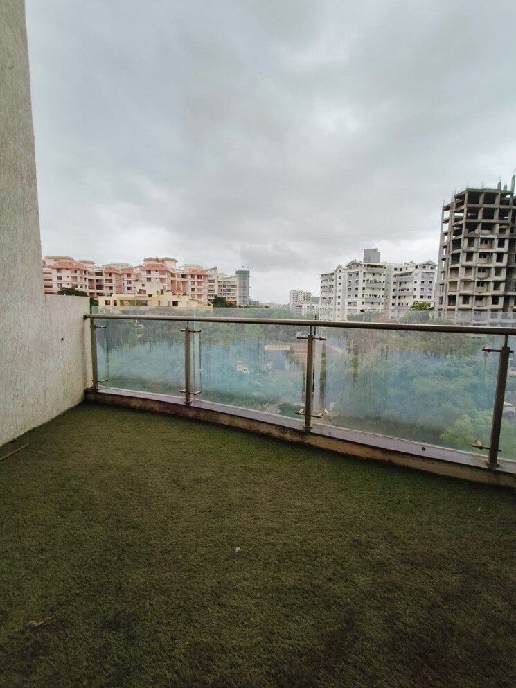 Swimming Pool, k-raheja-reserve 4 Bedroom 2450 Sq.Ft. Apartment In Mohammadwadi Pune 8062031