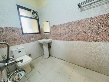 Bathroom in 1 BHK Builder Floor at Ansal Sushant Lok I, Sector 43 – for Rent