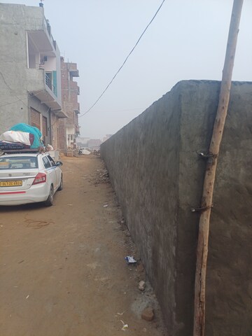  Plot For Sale in Dheeraj Nagar