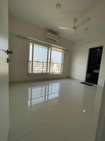 Room in 2 BHK Apartment at LD Viceroy, Chembur – for Rent