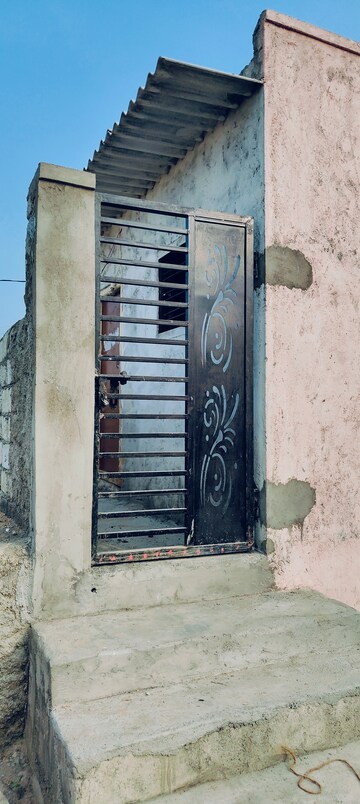 1 BHK Independent House – Exterior View View at Ameenpur - for Sale