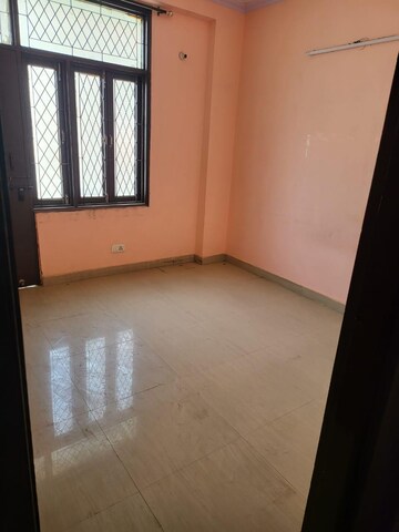 Room in 1 BHK Builder Floor at Neb Sarai – for Rent