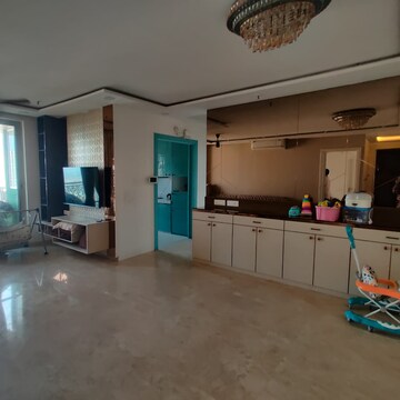 Parking in 3 BHK Apartment at Hiranandani Eagleridge Wing B, Hiranandani Estate – for Sale