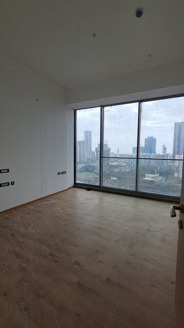 Furnished Amenities in 4 BHK Apartment at Rustomjee Crown, Prabhadevi – for Rent