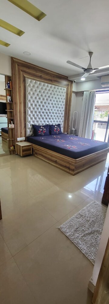 Bedroom in 2 BHK Apartment at Diamond Garden, Chembur – for Rent