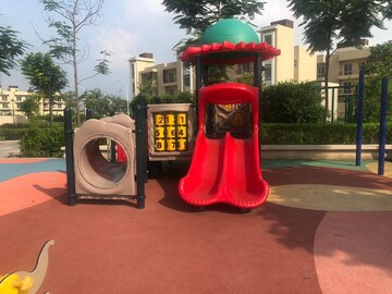 Parking in 4 BHK Builder Floor at BPTP Parkland Pride, Sector 77 – for Rent