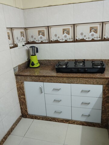 Kitchen in 1.5 BHK Builder Floor at Sector 17 – for Rent