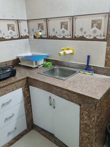 Kitchen in 1.5 BHK Builder Floor at Sector 17 – for Rent