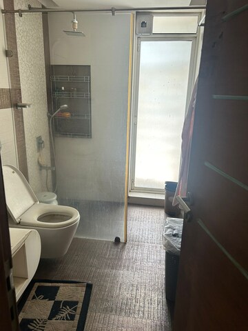 Bathroom in 4 BHK Apartment at Chembur – for Rent