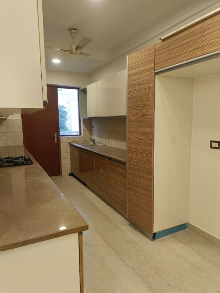 Kitchen, unitech-south-city-ii 3 Bedroom 2100 Sq.Ft. Builder Floor In Sector 50 Gurgaon 8062524