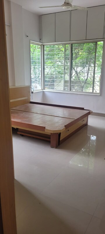 Room in 3 BHK Apartment at Baner – for Rent