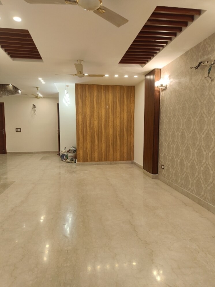 Room, unitech-south-city-ii 3 Bedroom 2100 Sq.Ft. Builder Floor In Sector 50 Gurgaon 8062524